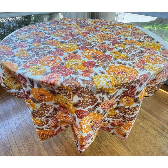 Vintage 1970s pleated curtain, large orange brown and yellow flowers - Picture 4 of 10